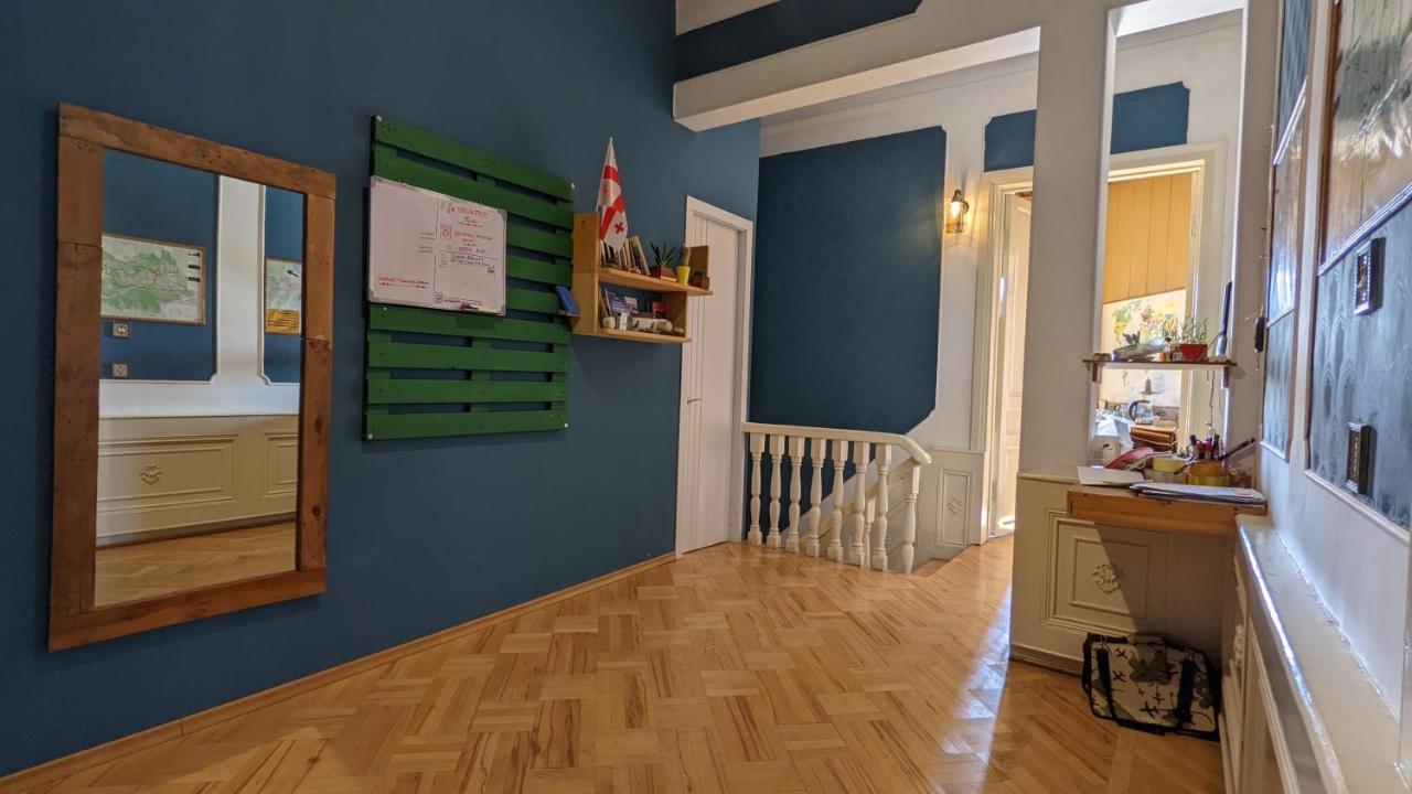 Bao Hostel Kutaisi Exteriör bild
