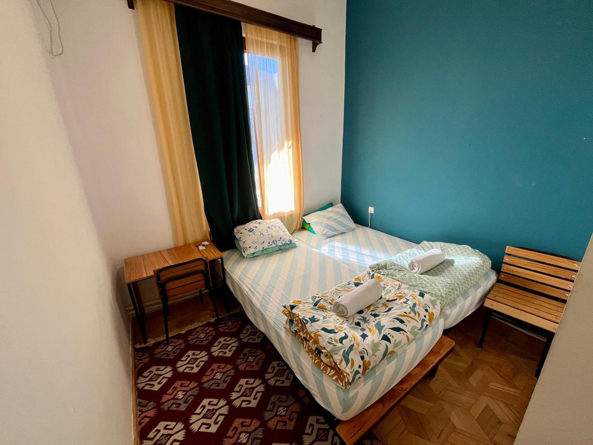 Bao Hostel Kutaisi Exteriör bild